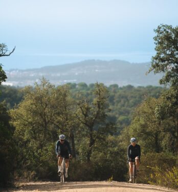 Del mar al macizo de Cadiretes