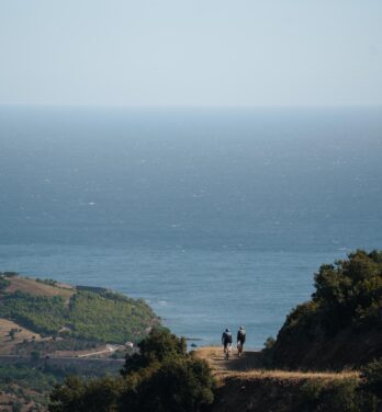 Abfahrt zum Meer: Ankunft in Port de la Selva